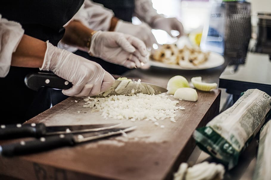 person mincing onions, food, drinks, restaurant, preparation HD wallpaper