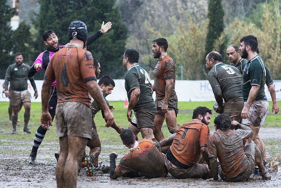 people playing soccer at mud, people on mud puddle, rugby, team HD wallpaper