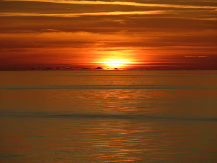 sunset ocean, waves, calm, red sky, orange color, beauty in nature HD wallpaper