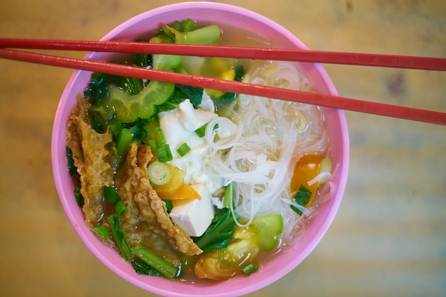 noodle soup served on pink bowl, ramen, food, asian, vegetable, HD wallpaper