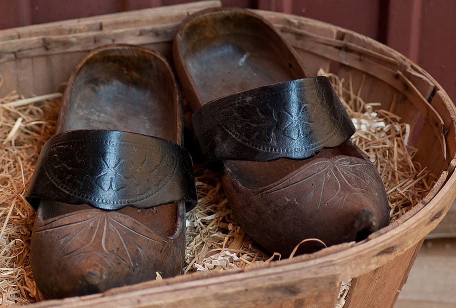 clogs, shoes, field, peasant, indoors, still life, close-up HD wallpaper