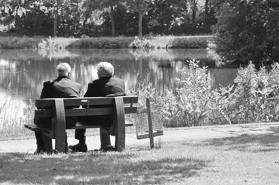 men, lake, move, rear, water, human, together, mood, sitting HD wallpaper
