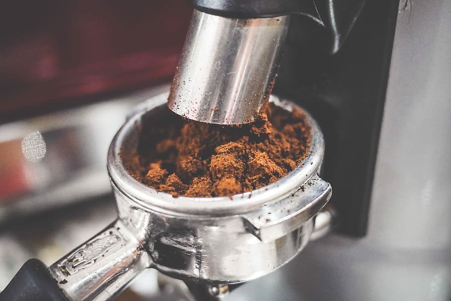 Freshly Ground Coffee from Coffee Grinder, bar, cafe, coffee beans HD wallpaper