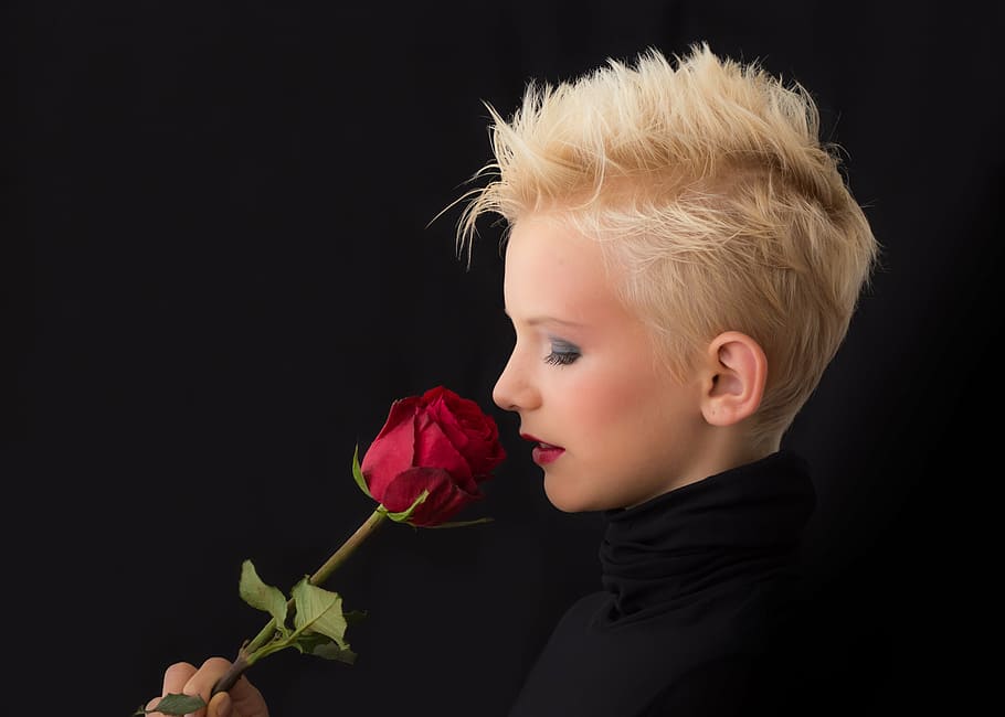 black, black background, blonde, dark, face, facial, girl, lady HD wallpaper