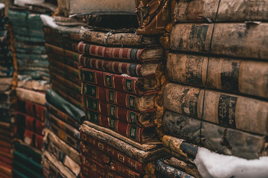 brown sack pack, closeup photo stack of book lot, old, books HD wallpaper