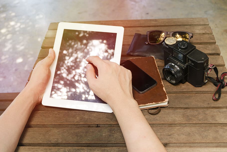 wood, man, person, sunglasses, alone, book, camera, cellphone HD wallpaper