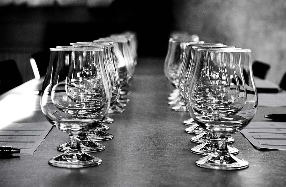 glas, black and white, reflection, table, indoors, glass - material, HD wallpaper