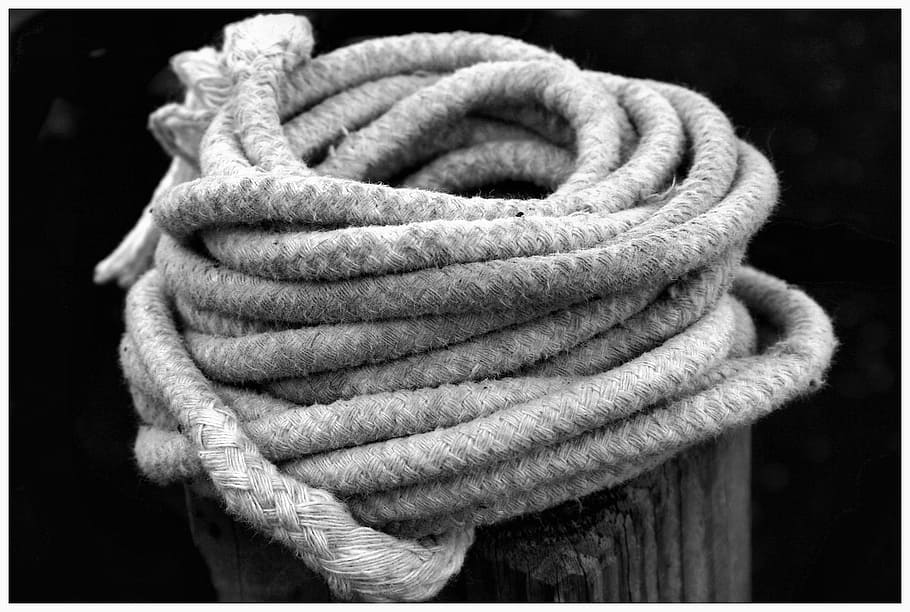 rope, coils, hemp, post, black white, close-up, strength, no people HD wallpaper