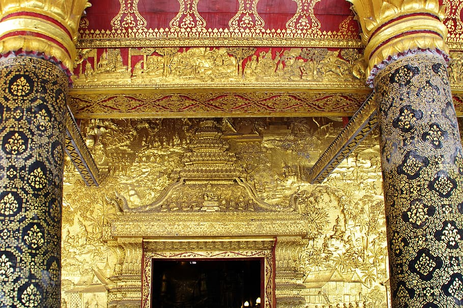 Laos, Luang Prabang, Temple, Portal, columns, decoration, doré
