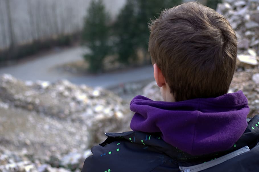 man in purple and black hooded jacket, boy, winter, fall, coat HD wallpaper
