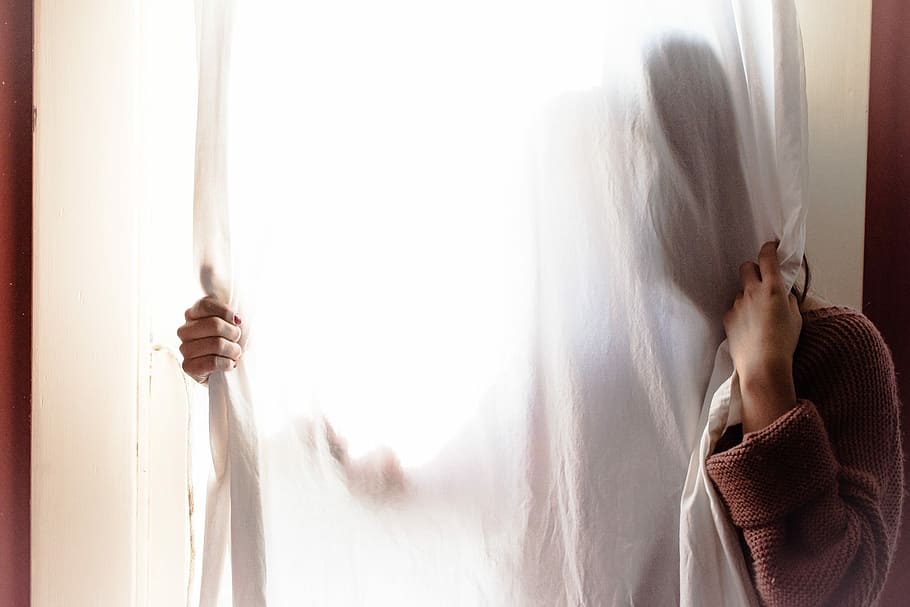 person hiding on white curtain, person hiding behind curtain inside room, HD wallpaper