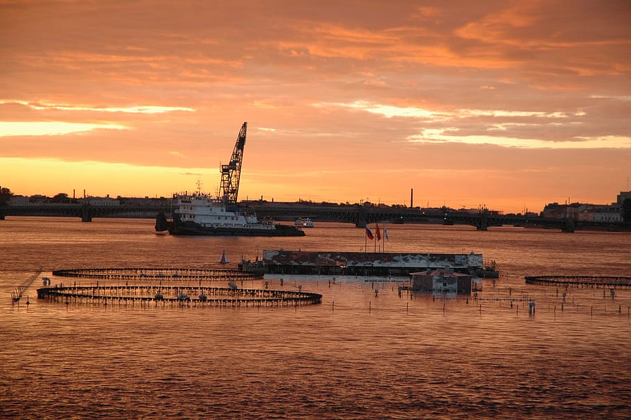 Sea, Sunset, Boat, industry, crane - Construction Machinery HD wallpaper