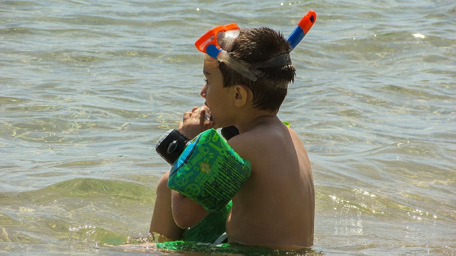 Boy, Sea, Beach, Child, kid, playing, happy, fun, summer, rear view HD wallpaper