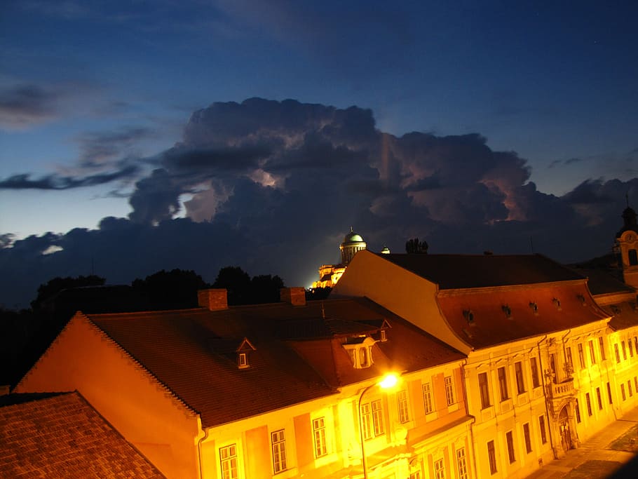 house, lamp, storm, lightning, stormy, at night, street lamp HD wallpaper