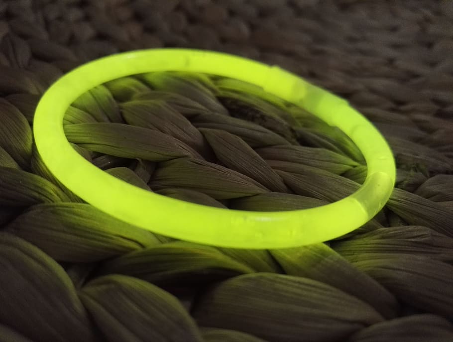 bracelet, phosphorescent, yellow, light, neon, toy, plot, lighting HD wallpaper
