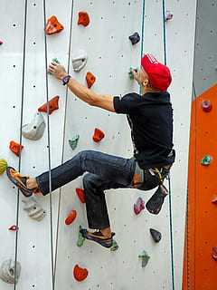 man climbing on white wall, rope, rappelling, rock, extreme HD wallpaper