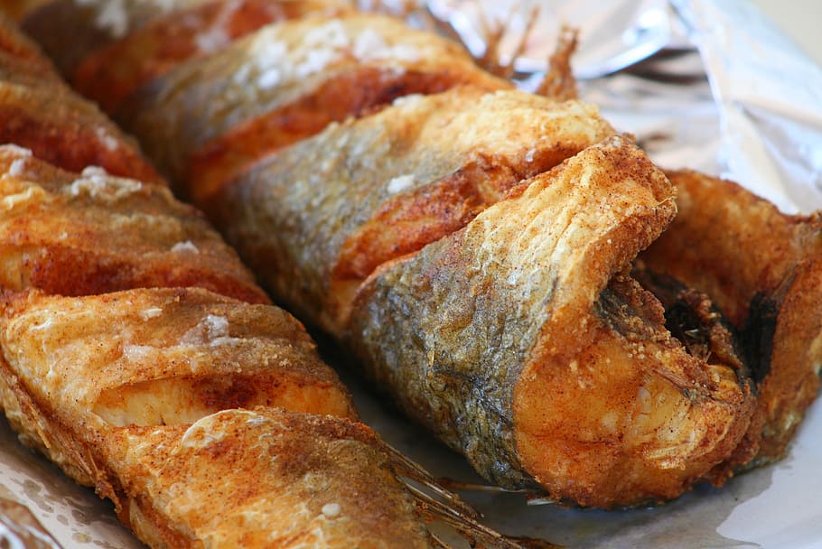 fried fish dish on white surface, food, hake, food and drink HD wallpaper