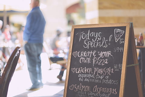 Todays Specials text, blackboard, chalk, cafe, daily, pizza HD wallpaper