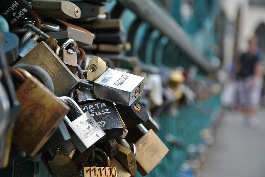 Bridge, Padlocks, Lovers, bridge lovers, eternal love, symbols HD wallpaper