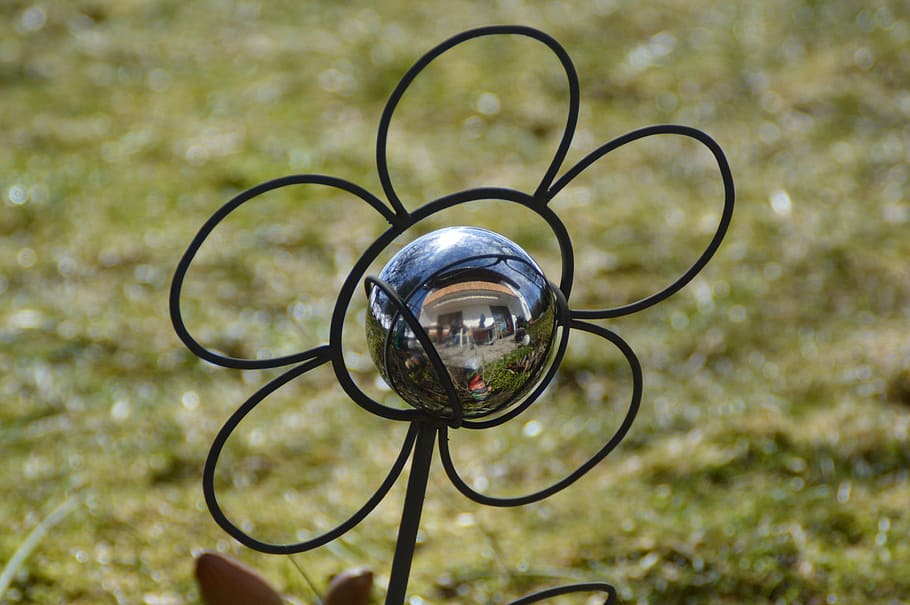 garden, ball, mirroring, focus on foreground, close-up, metal HD wallpaper