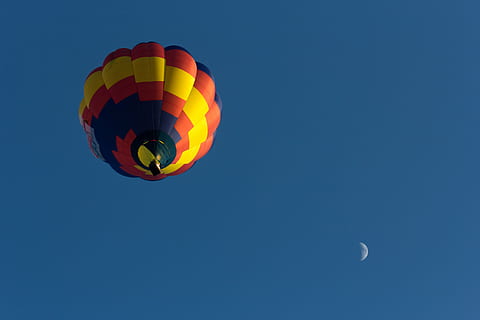 low angle photography of multicolored hot air balloon, colourful HD wallpaper