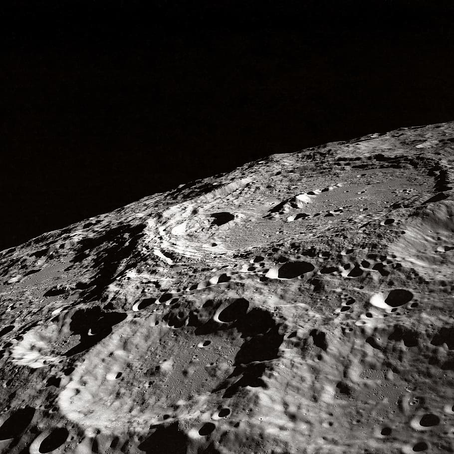 photo of moon surface, photography of moon, grayscale, land, space HD wallpaper