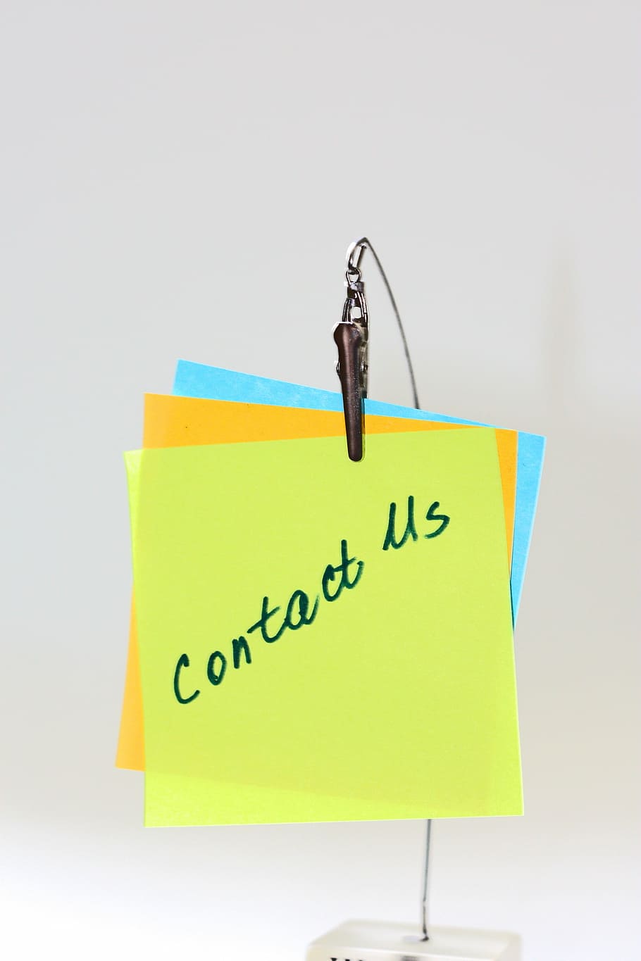 contact us text on sticky note, e-mail, inquiry, call, help, office