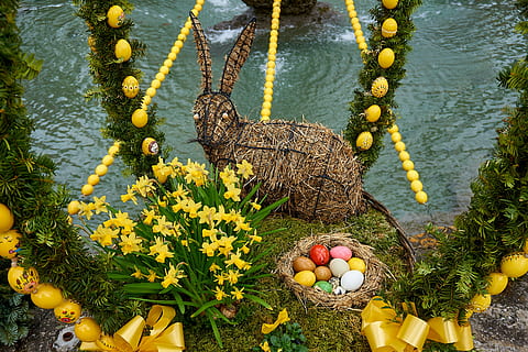 easter well, bieberbach, easter eggs, custom, fountain jewelry HD wallpaper