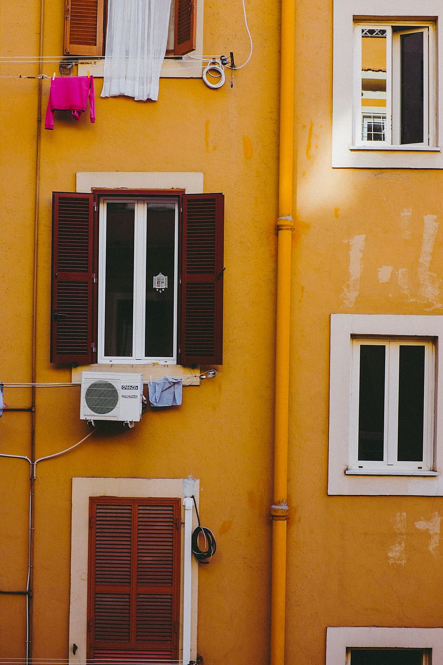 Wall with windows, architecture and Cityscape, house, facade HD wallpaper