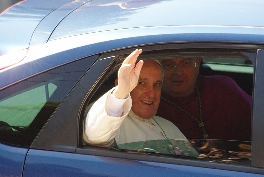 Pope Francis, Pope, Francis, Cagliari, Vatican, Auto, hello, hand, HD wallpaper