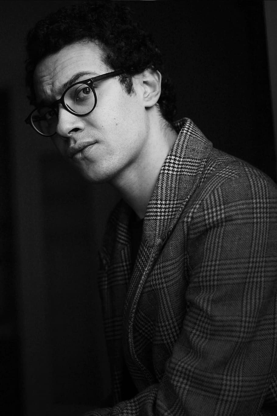 grayscale photo of man wearing suit and eyeglasses, grayscale photography of man wearing eyeglasses