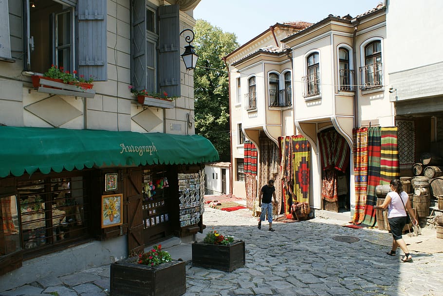 woman in walking gesture, the old town, plovdiv, bulgaria, street, HD wallpaper
