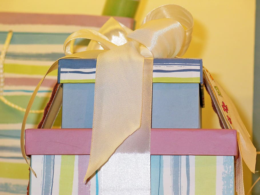 gift, packed, surprise, wrapping paper, made, give, packaging HD wallpaper