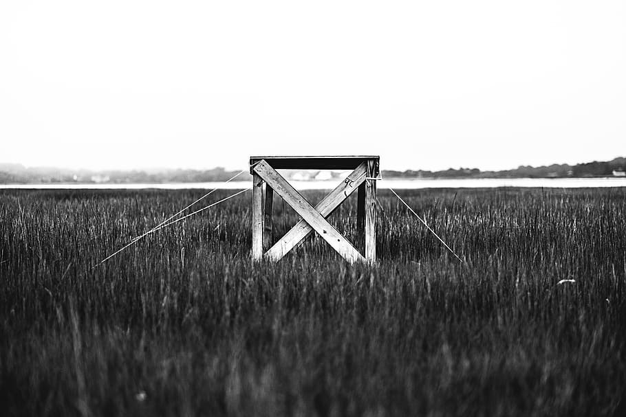 grayscale photo of wooden stool, grayscale photography of brown wooden crate surrounded by grass HD wallpaper