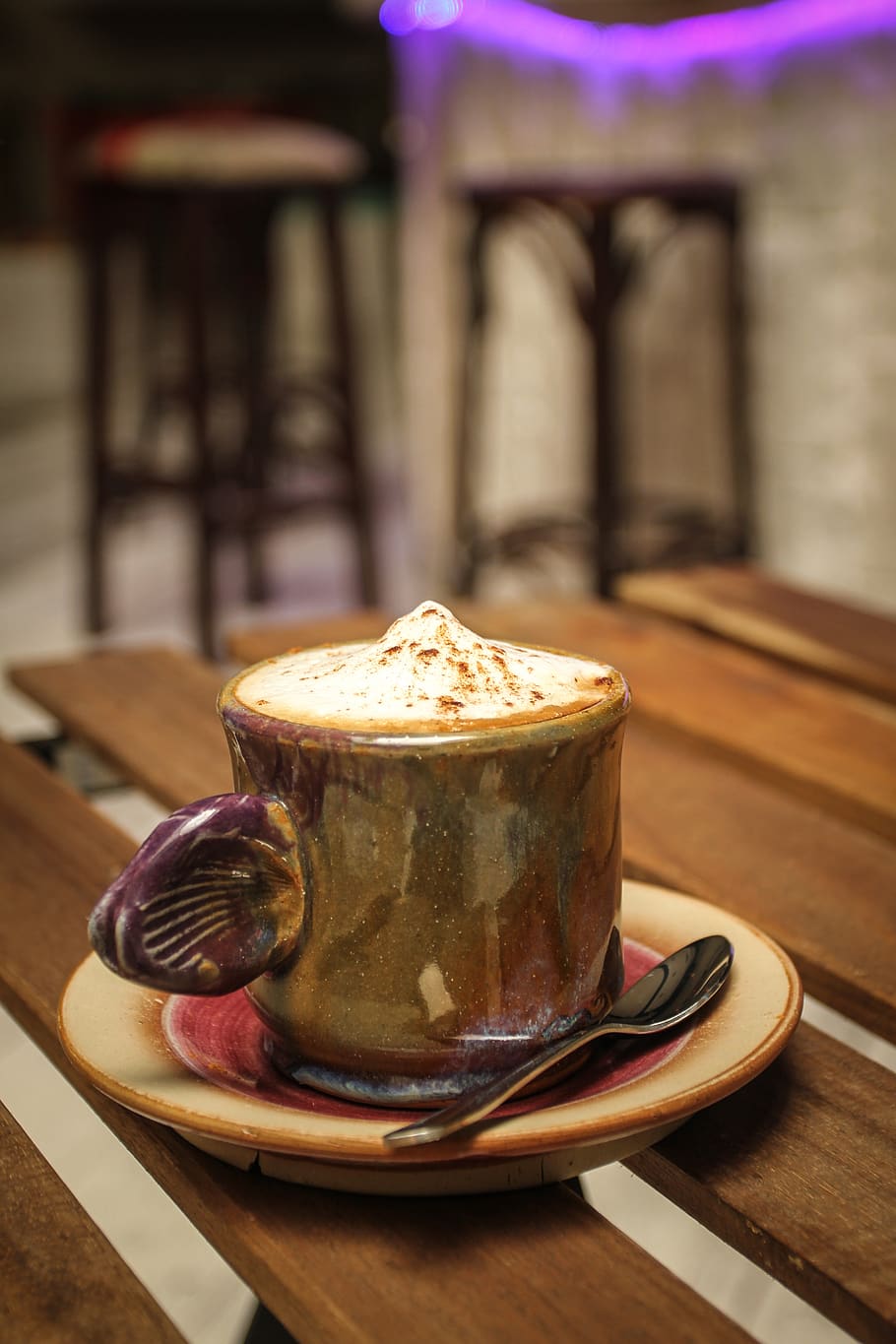 coffee, bar, cafe, cafeteria, food and drink, table, focus on foreground HD wallpaper