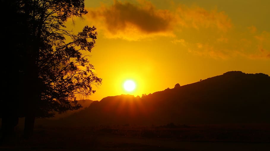sunset, mountains, yellow, orange, rays, sunlight, heat, color HD wallpaper