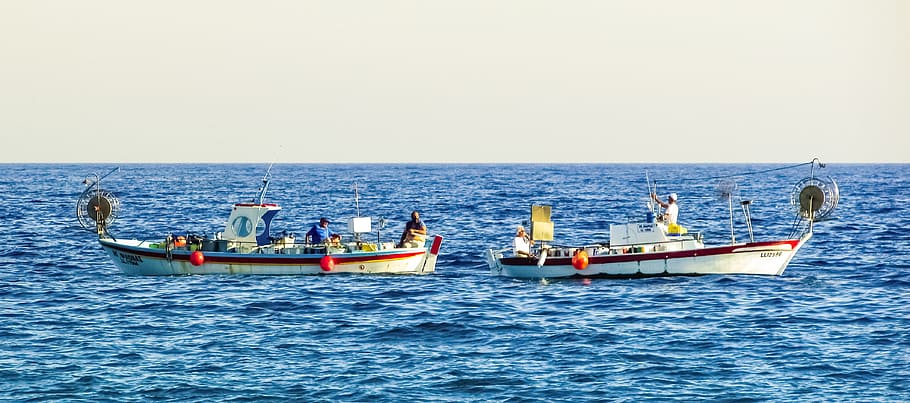 Fishing Boats, Traditional, Fishermen, colleagues, sea, mediterranean, HD wallpaper