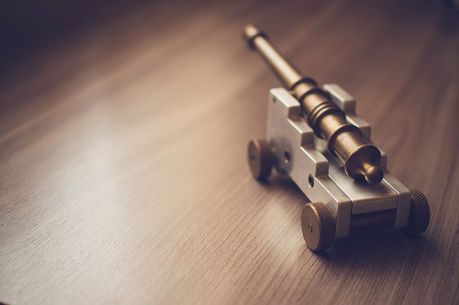 gray and brown cannon miniature on brown surface, canon, toy HD wallpaper