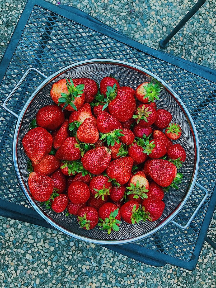 fruit, strawberries, red, fresh, berry, juicy, sweet, summer HD wallpaper