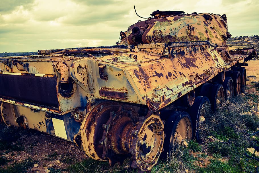 Tank, Old, Steel, Military, rusty, machine, aged, weathered HD wallpaper
