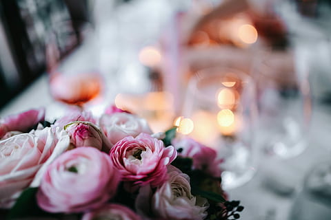 Christmas table decorations, table set, pink, holiday, glamour HD wallpaper