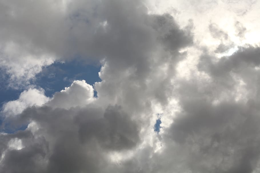 clouds, sun, summer light, rays, sky, blue, cottony clouds HD wallpaper
