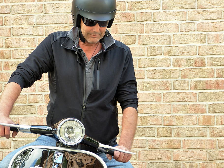 man riding black motorcycle wearing helmet, Vespa, Roller, Motor Scooter, HD wallpaper