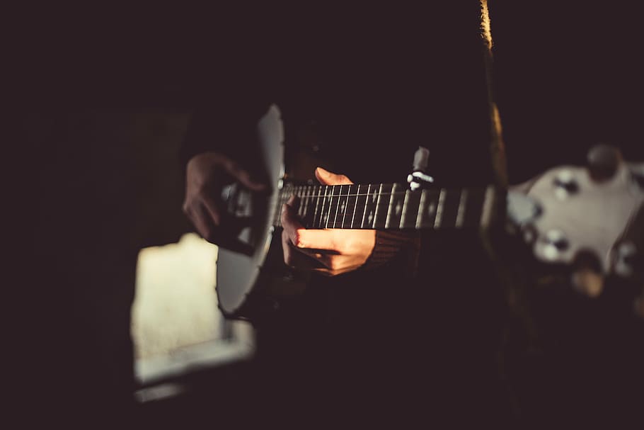 person playing banjo, white, musical, instrument, string, hand HD wallpaper