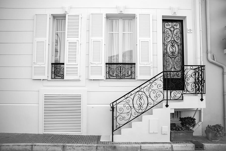 facade from Monaco, grayscale photo of staircase, building, architecture HD wallpaper