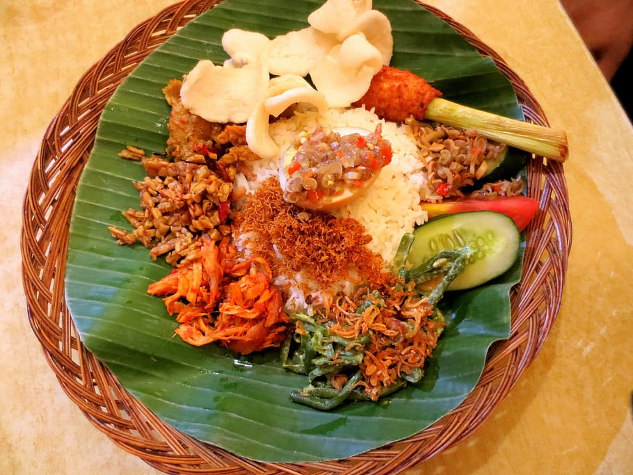 cooked rice, cucumber, and meat on basket, nasi padang, food