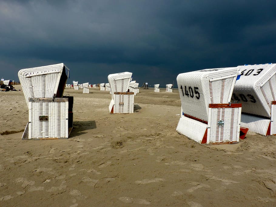 Beach Chair, Dramatic, Clouds, mood, sky, weather mood, rain front HD wallpaper