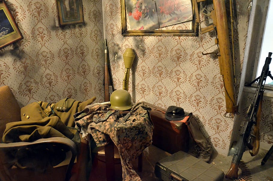apartment, cathouse, rumi, war, museum, military, weapon, center HD wallpaper