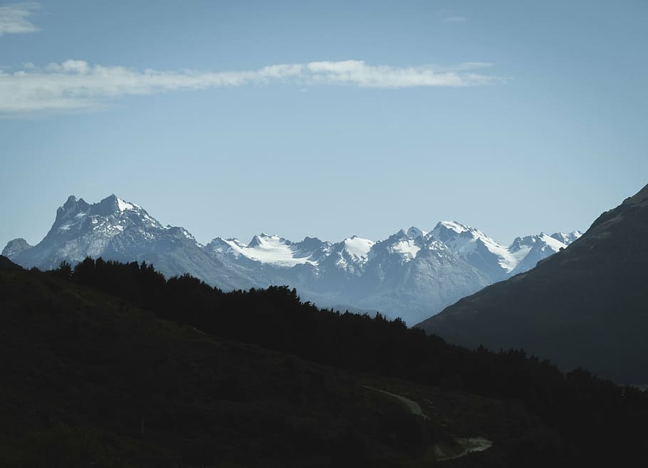 photo of mountain under white and blue sky at daytime, highland HD wallpaper