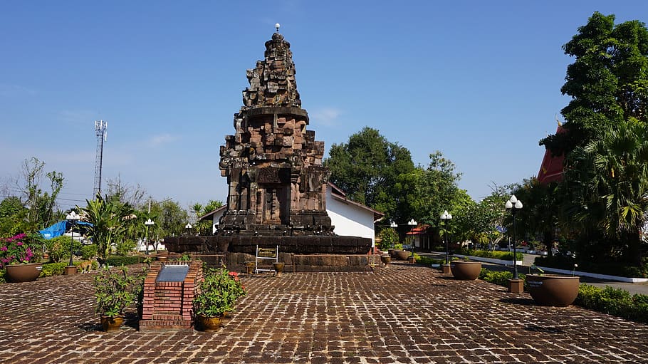 phra that narai ngaweng gel, the lord buddha's relics, the pagoda